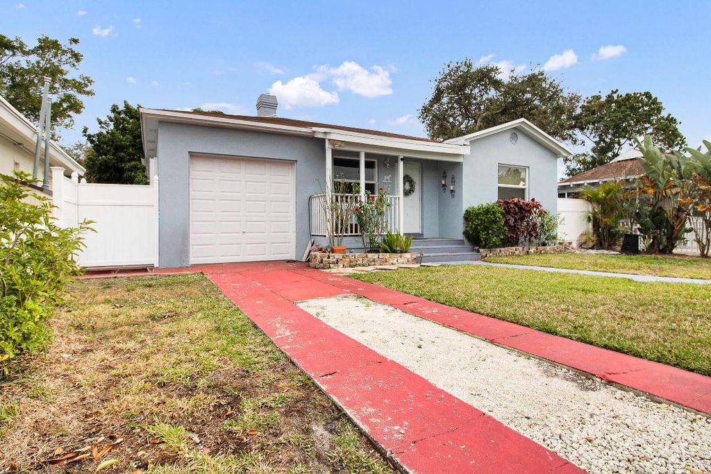Photo of 714 N H Street, Lake Worth Beach, FL 33460 (MLS # R11158217)
