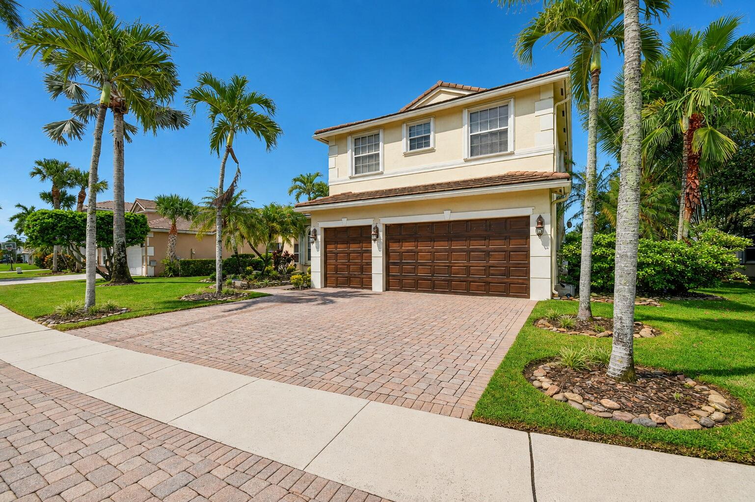 6839 Houlton Circle