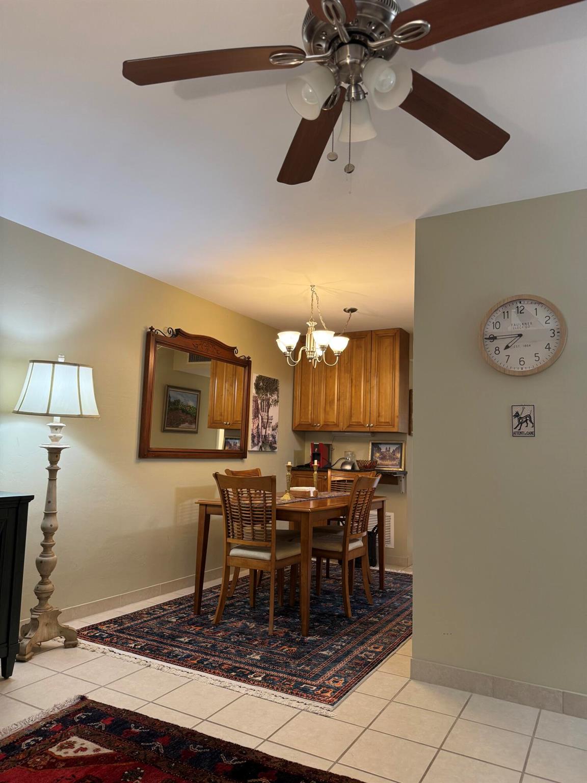 MURRY HILLS APT BLDG COND - Residential Lease