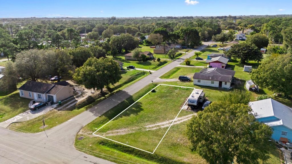 Photo of 3694 Avenue K, Fort Pierce, FL 34947 (MLS # R11150282)