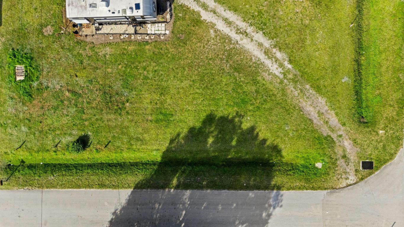 SUNLAND GARDENS - Land