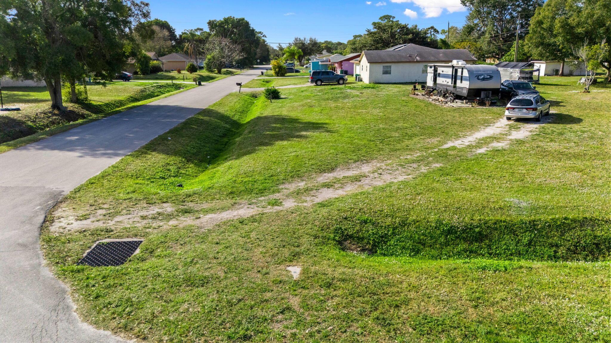 SUNLAND GARDENS - Land