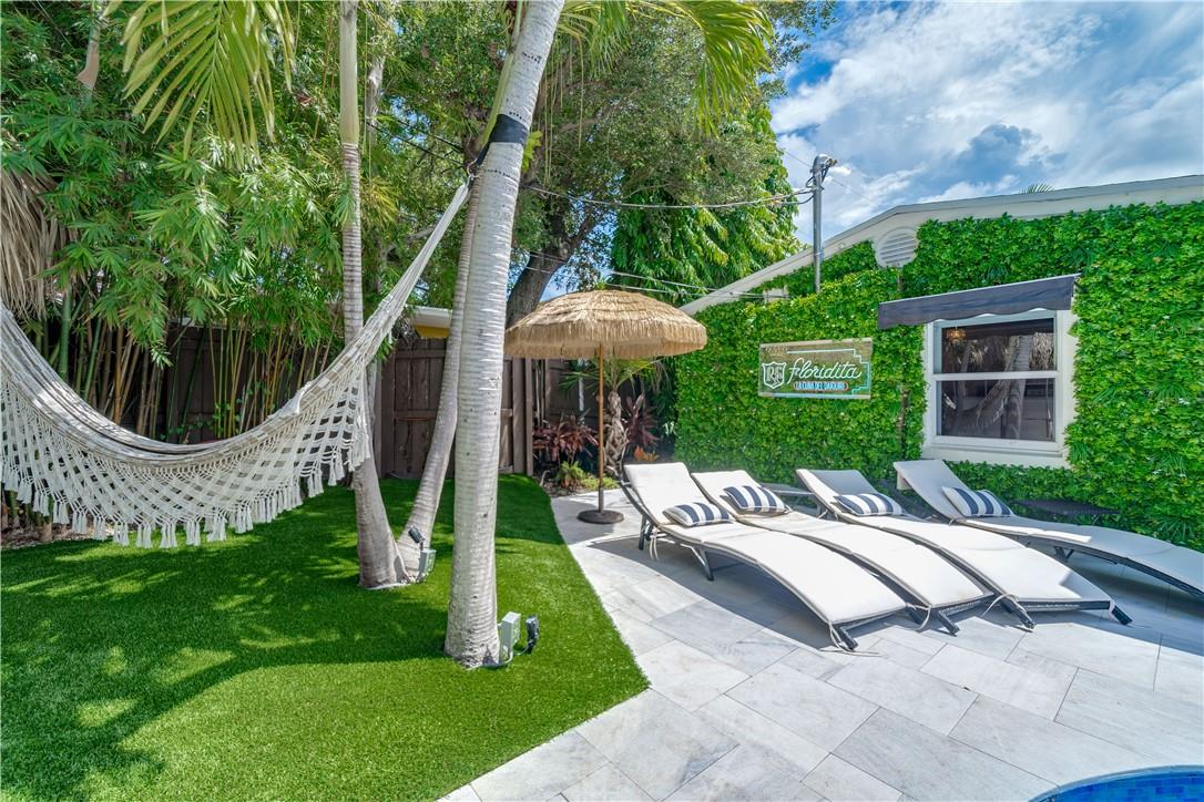 LAS OLAS PARK CORR PLAT - Residential Lease