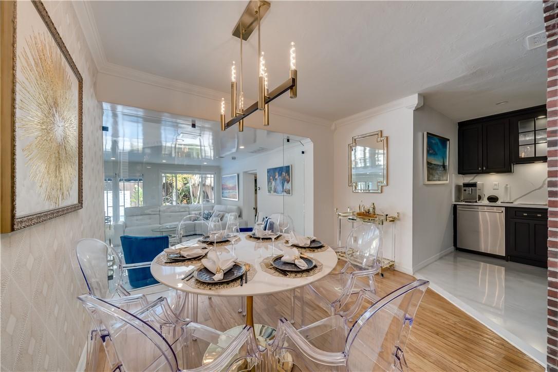 LAS OLAS PARK CORR PLAT - Residential Lease