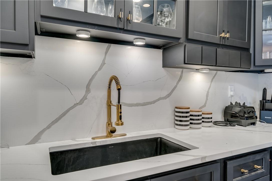 LAS OLAS PARK CORR PLAT - Residential Lease