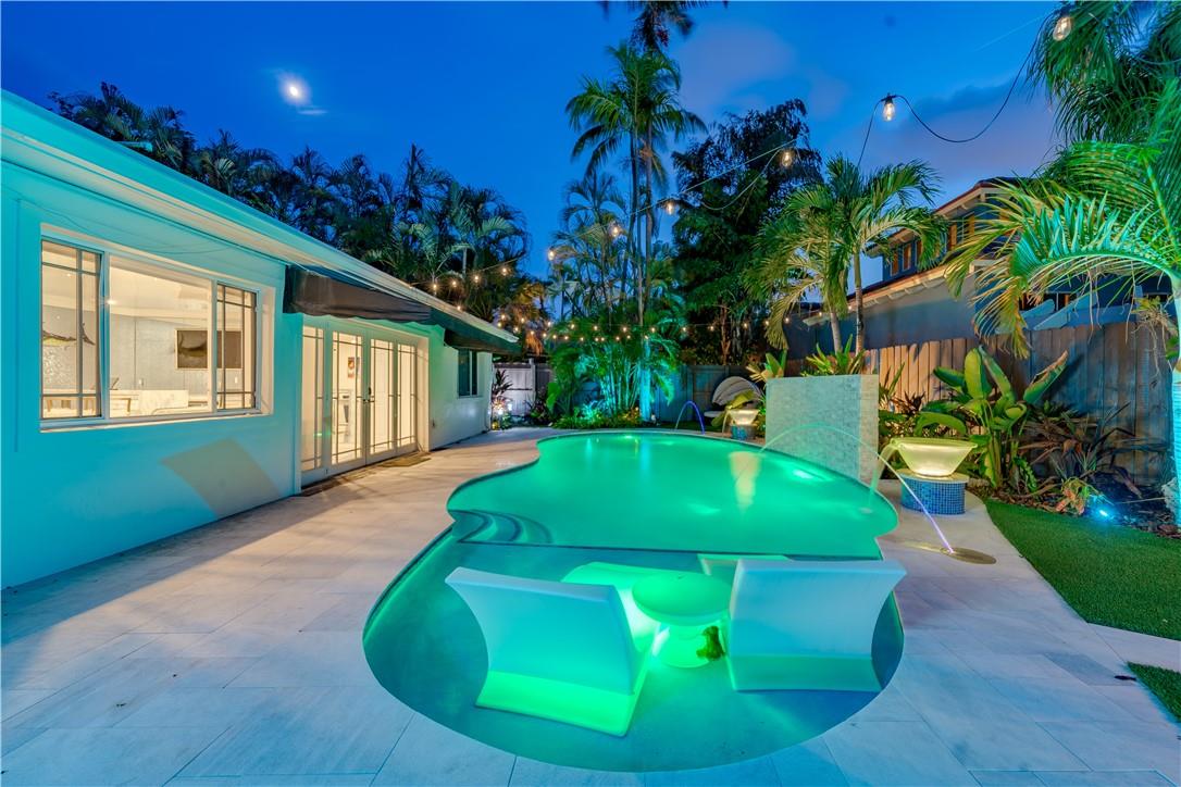 LAS OLAS PARK CORR PLAT - Residential Lease