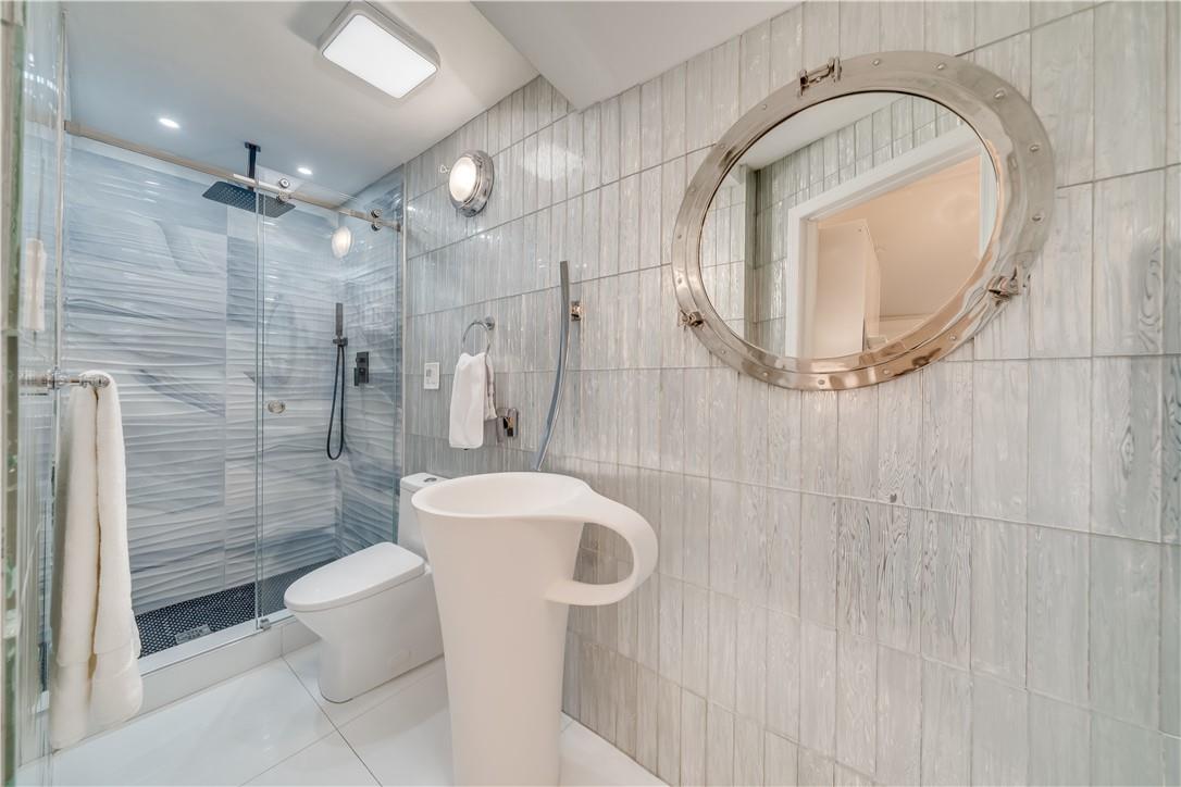 LAS OLAS PARK CORR PLAT - Residential Lease