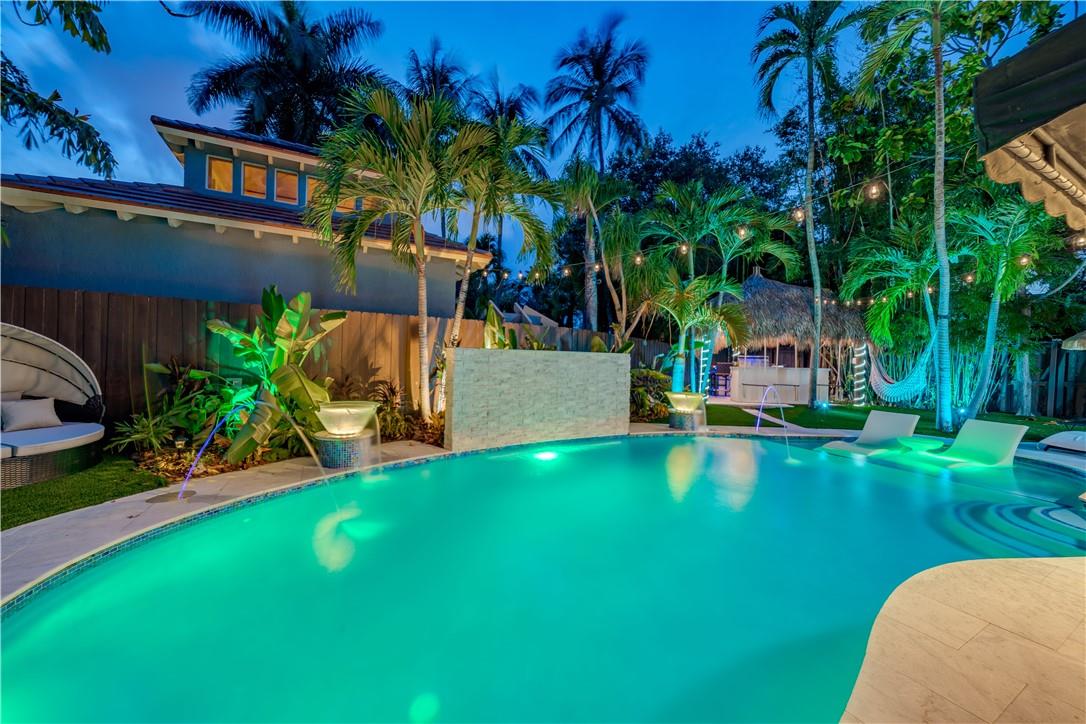 LAS OLAS PARK CORR PLAT - Residential Lease