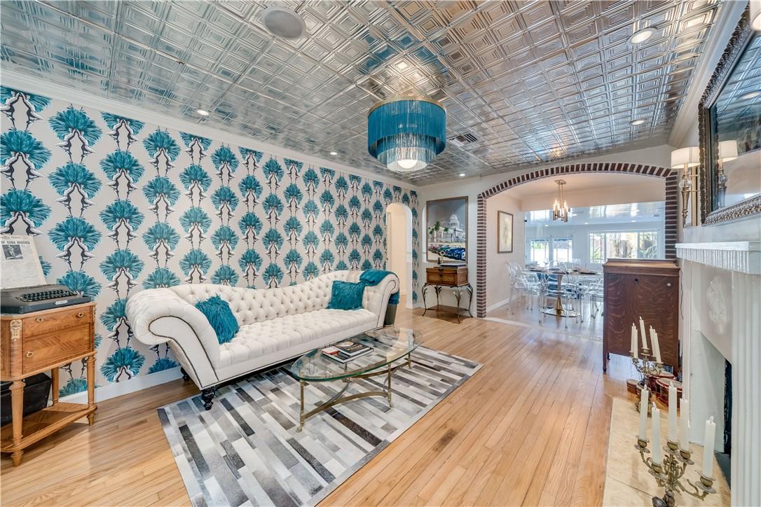 LAS OLAS PARK CORR PLAT - Residential Lease