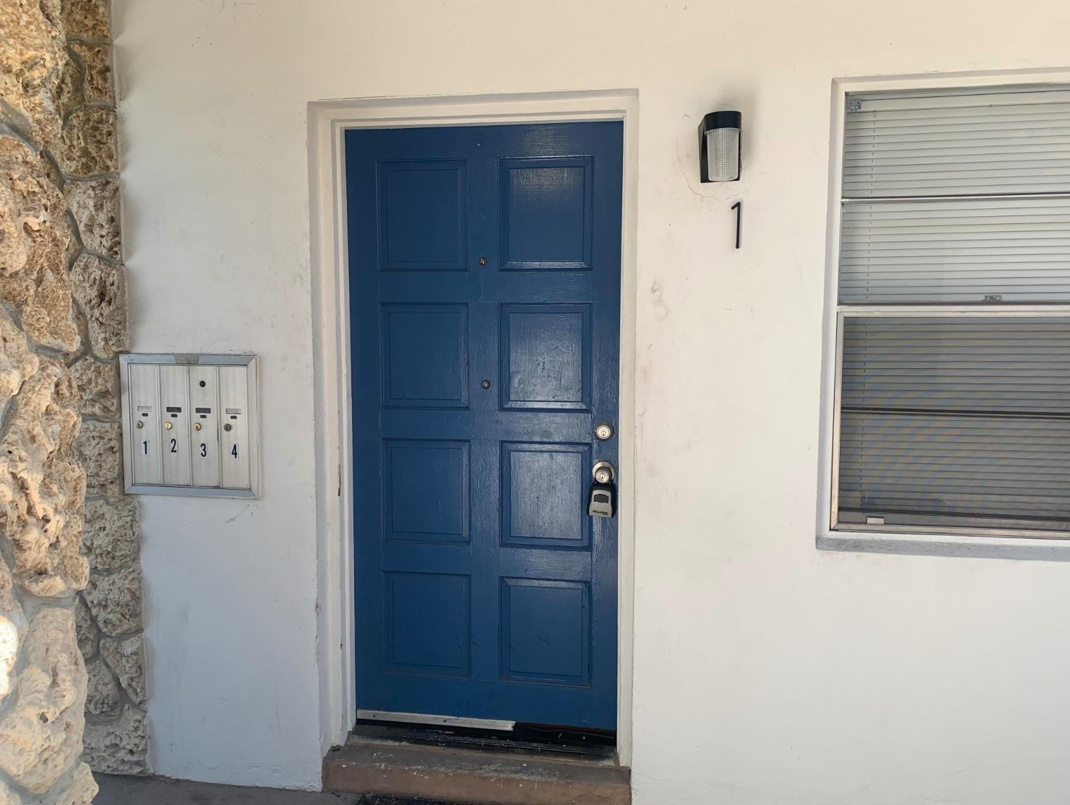 OLD DIXIE MANOR REPLAT OF - Residential Lease