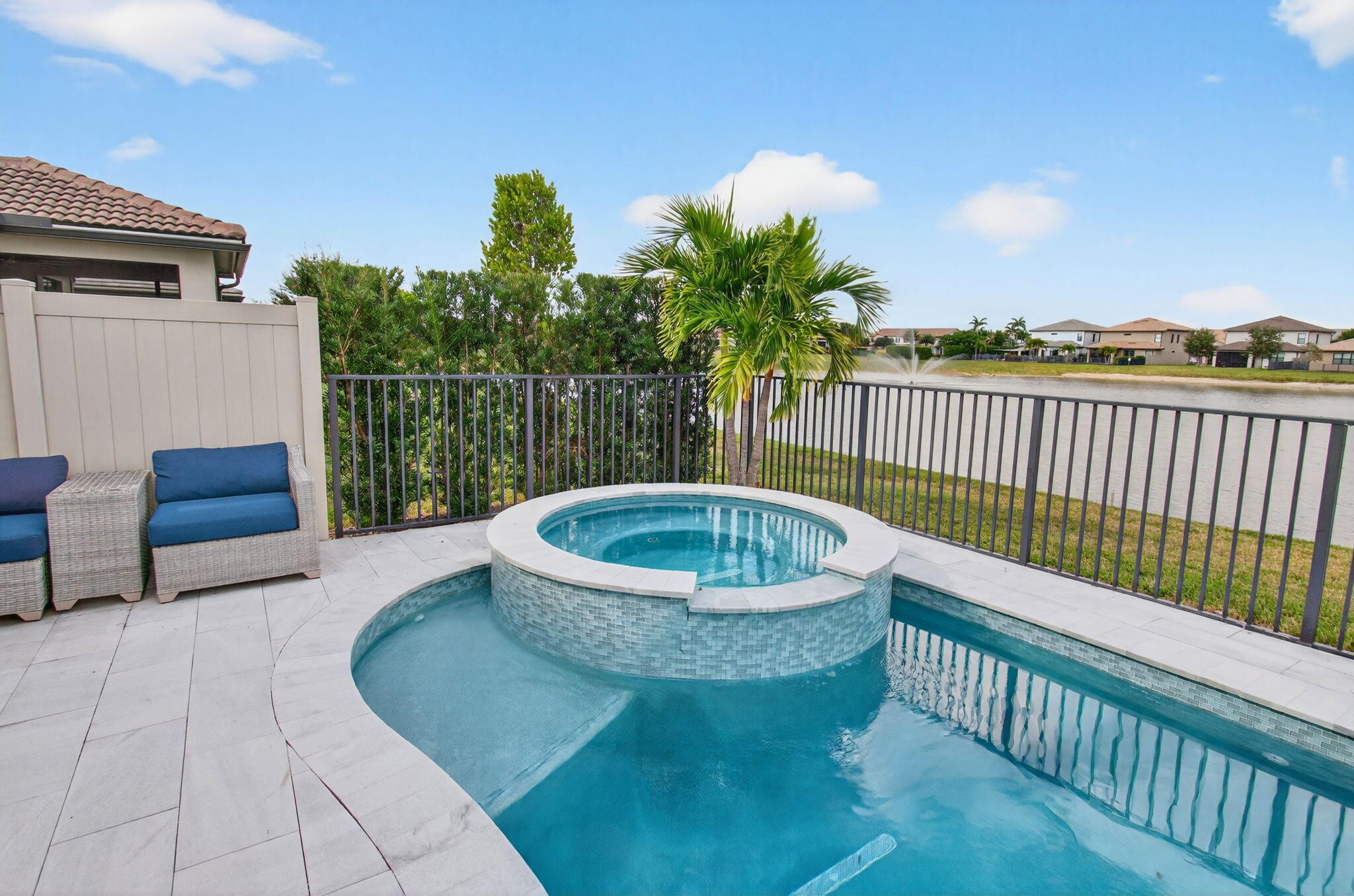 FIELDS AT GULFSTREAM POLO - Residential Lease