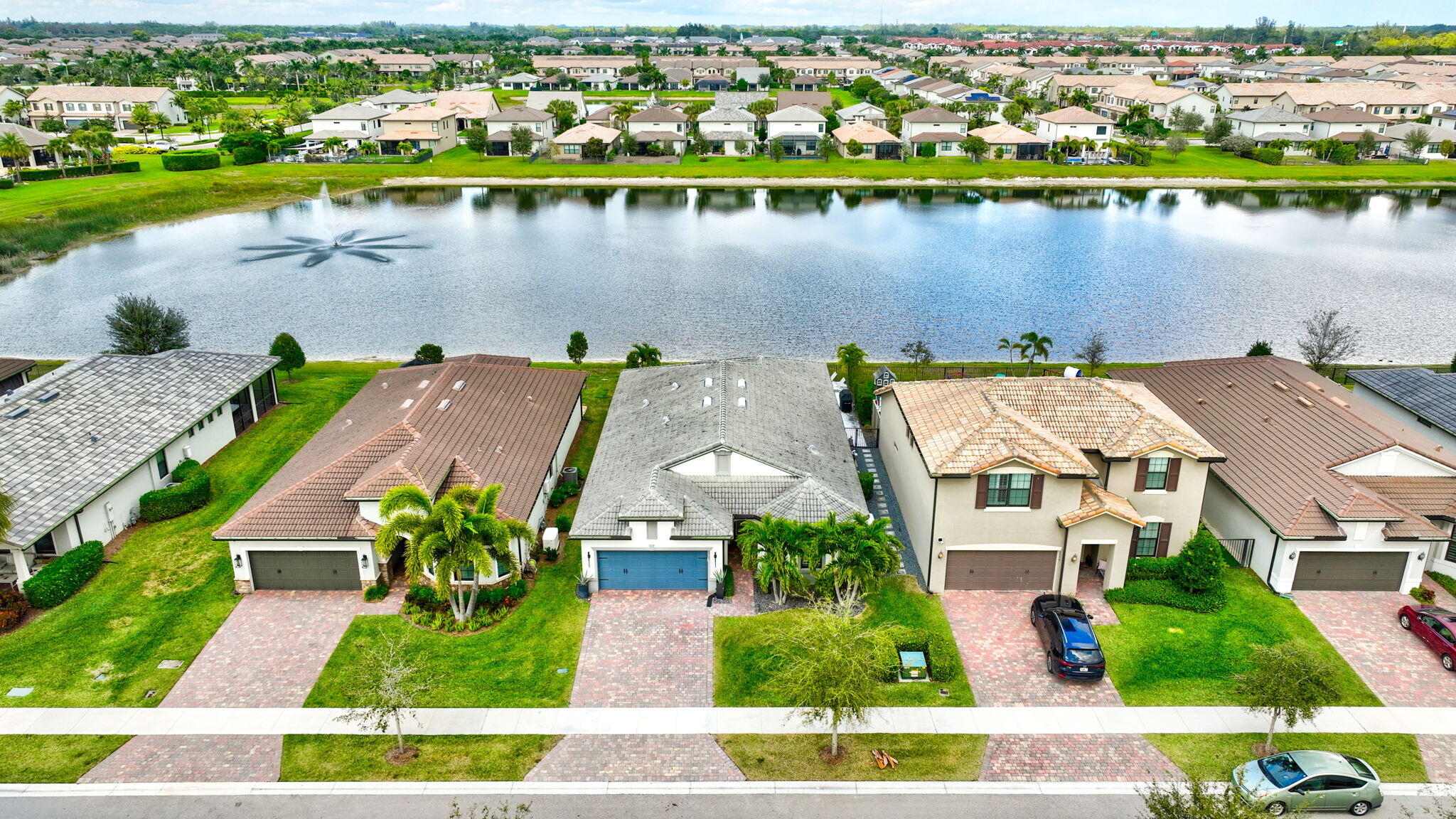 FIELDS AT GULFSTREAM POLO - Residential Lease