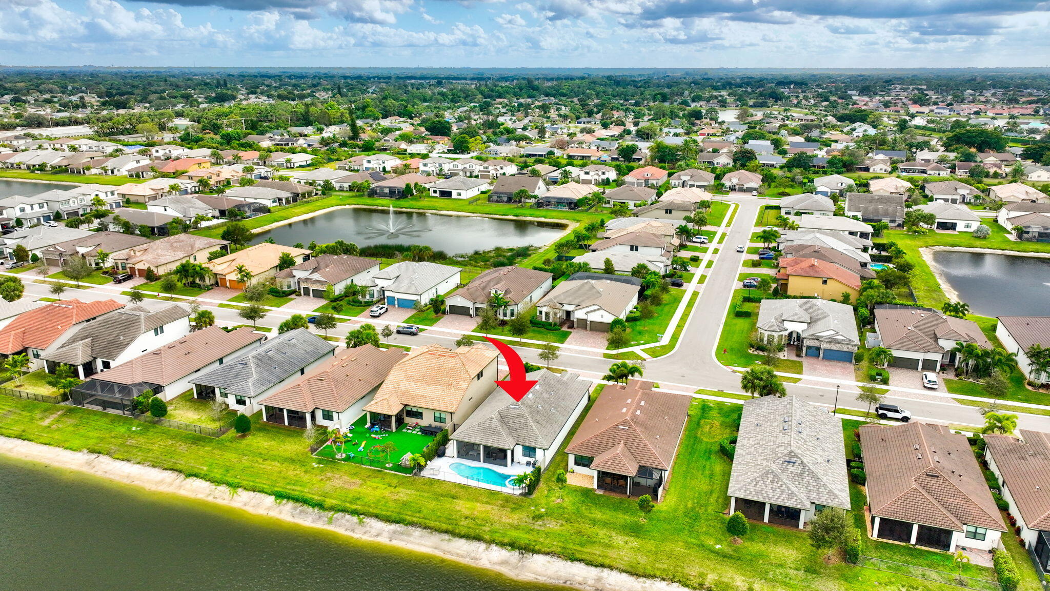 FIELDS AT GULFSTREAM POLO - Residential Lease