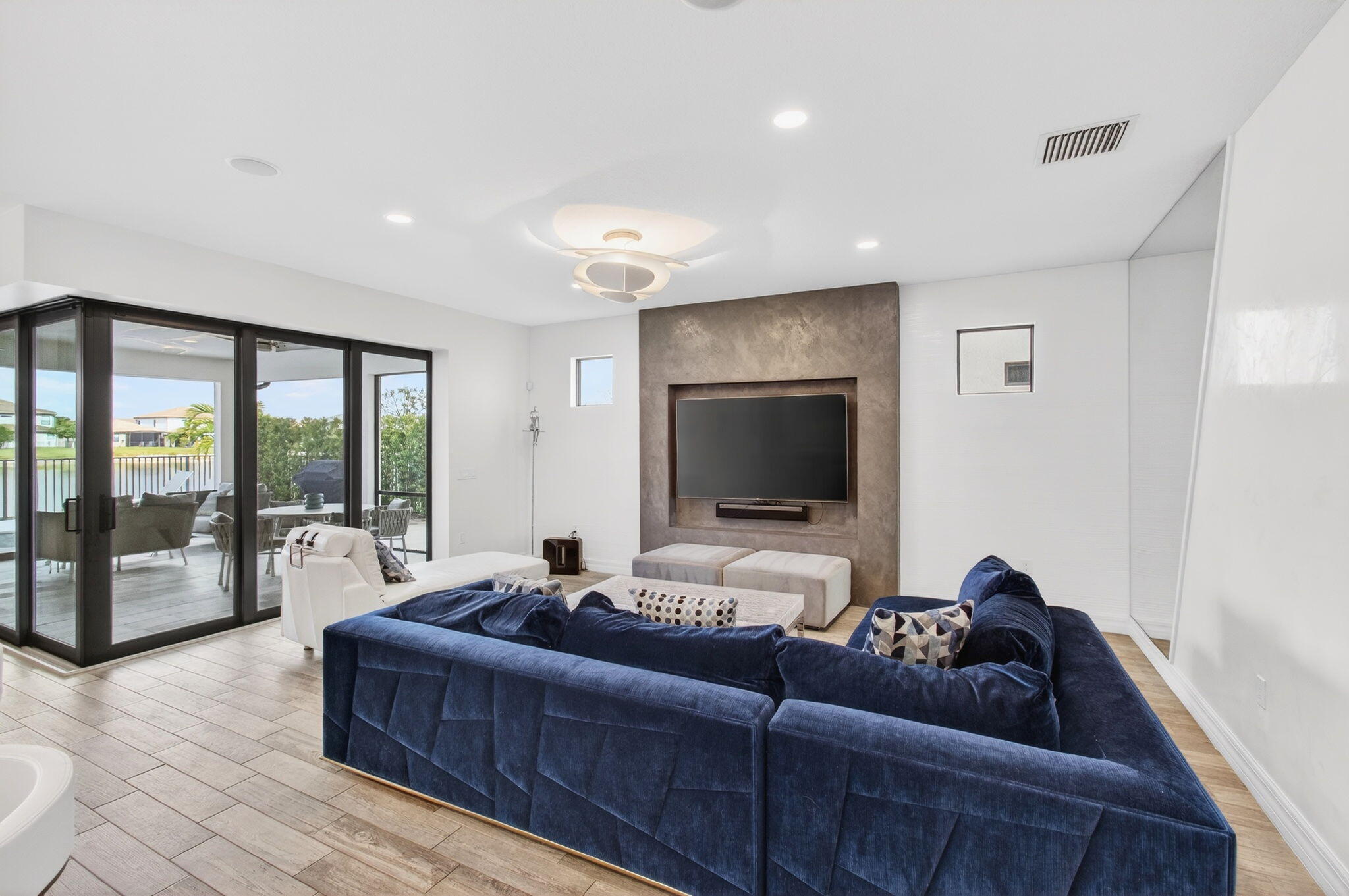 FIELDS AT GULFSTREAM POLO - Residential Lease