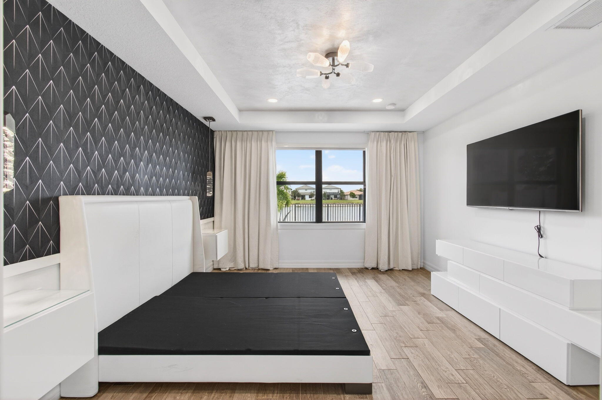 FIELDS AT GULFSTREAM POLO - Residential Lease