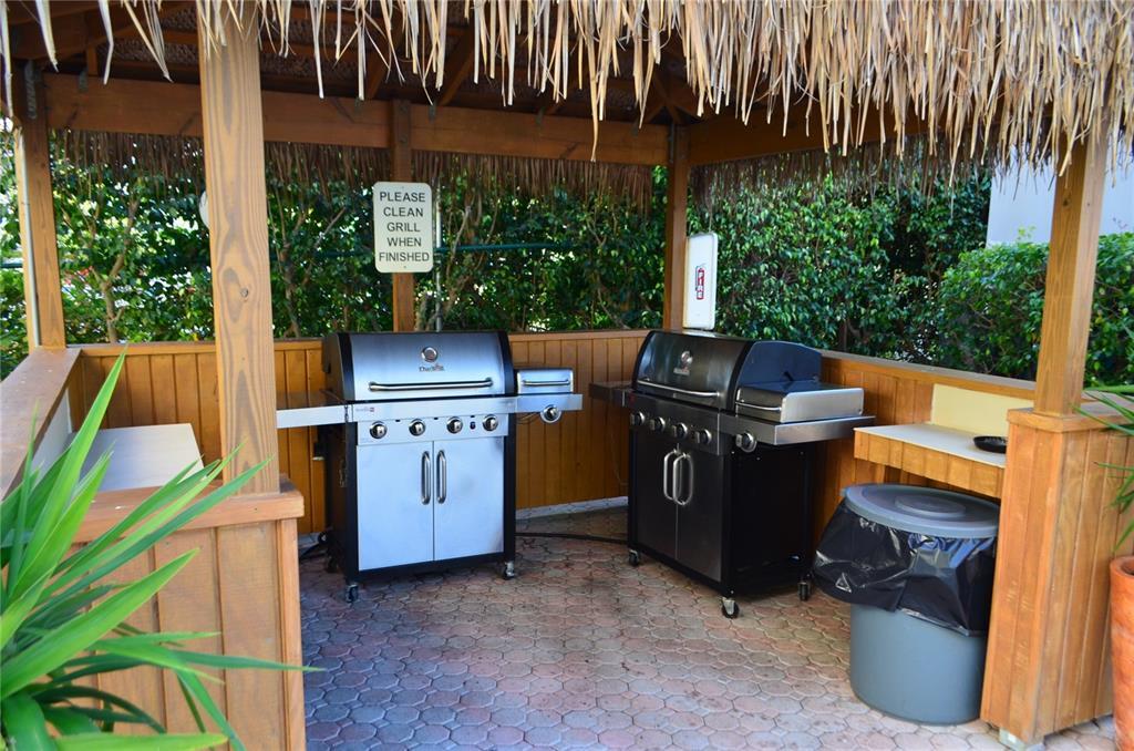 CROSS FOX CONDO - Residential