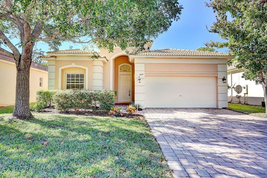 Photo of 5717 Spanish River Road, Fort Pierce, FL 34951 (MLS # R10761996)
