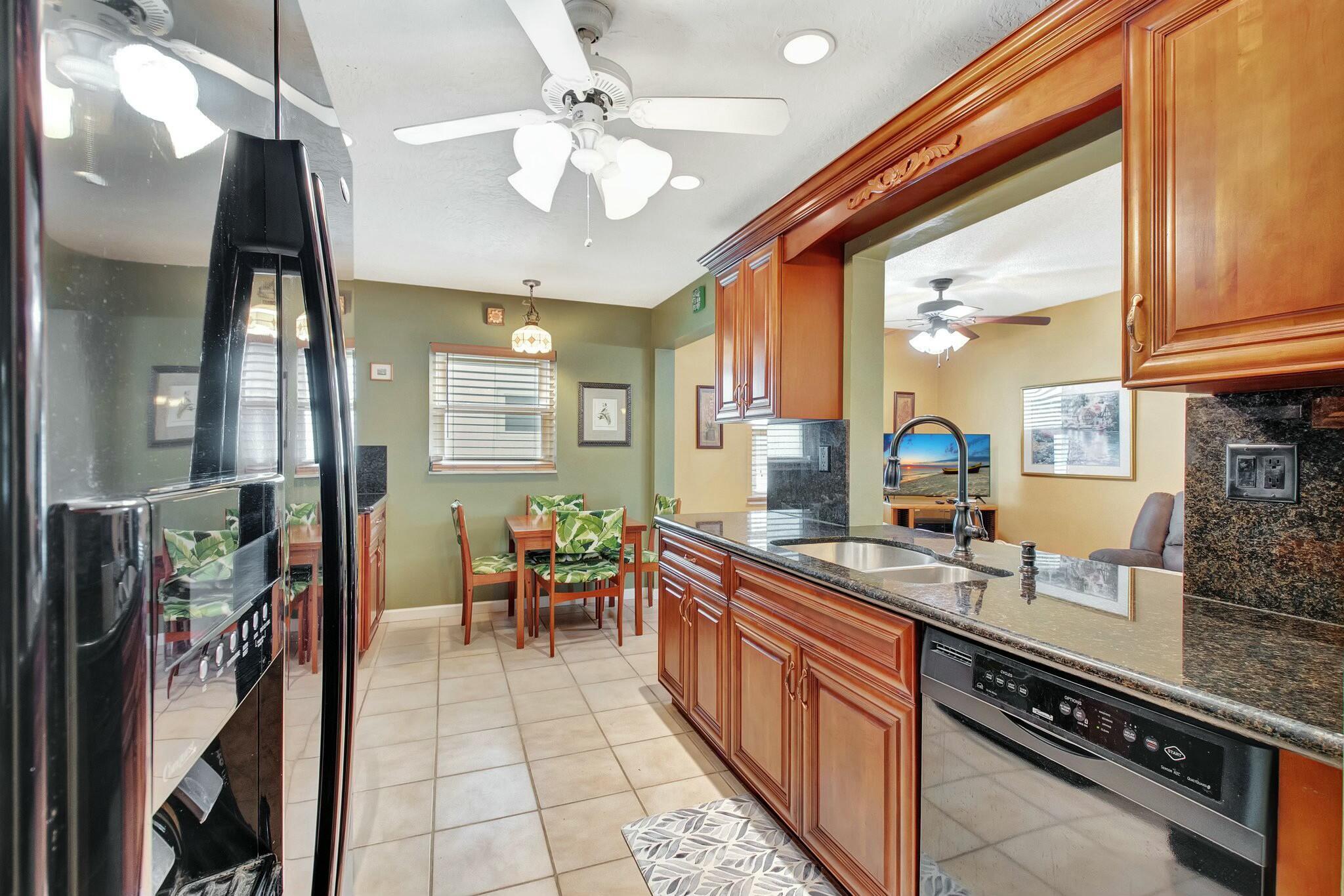 PALM BEACH LEISUREVILLE SEC 10 - Residential