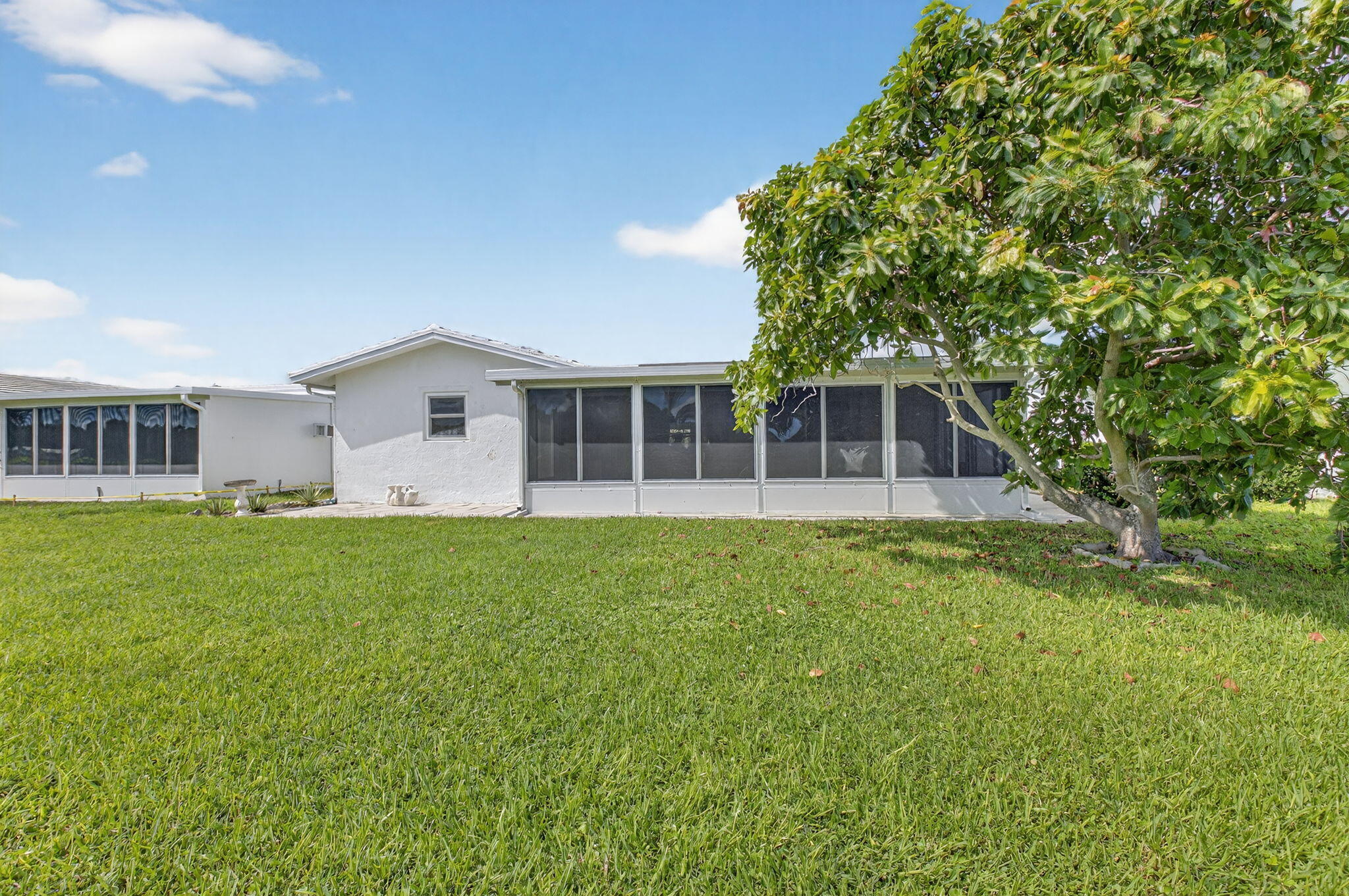 PALM BEACH LEISUREVILLE SEC 10 - Residential