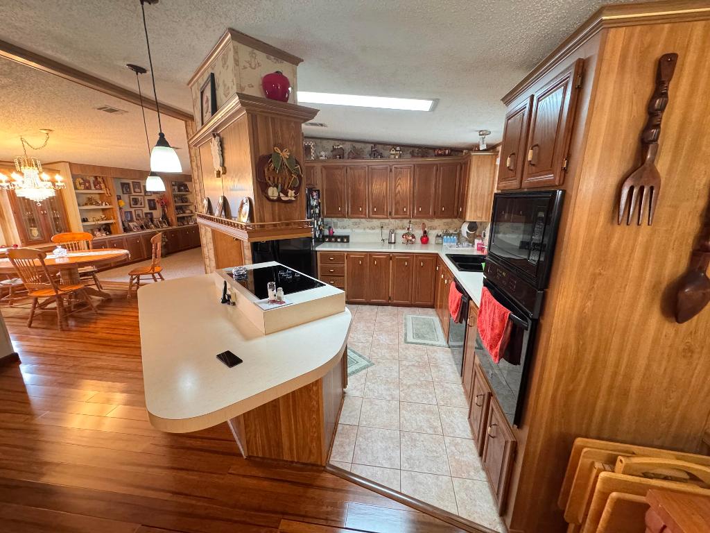 Tropical Isles - Residential