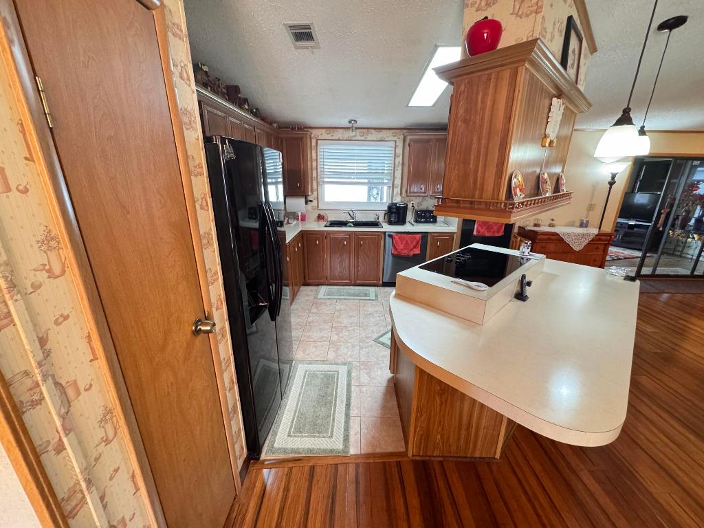 Tropical Isles - Residential