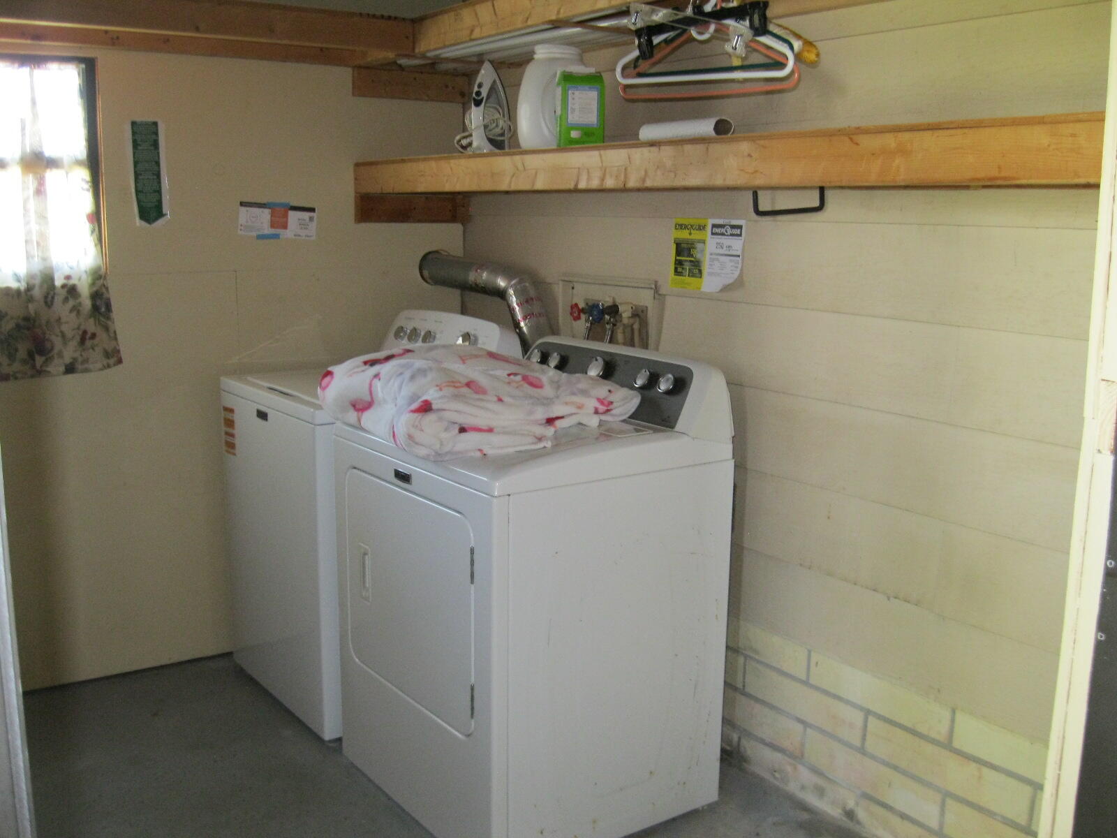 Tropical Isles - Residential