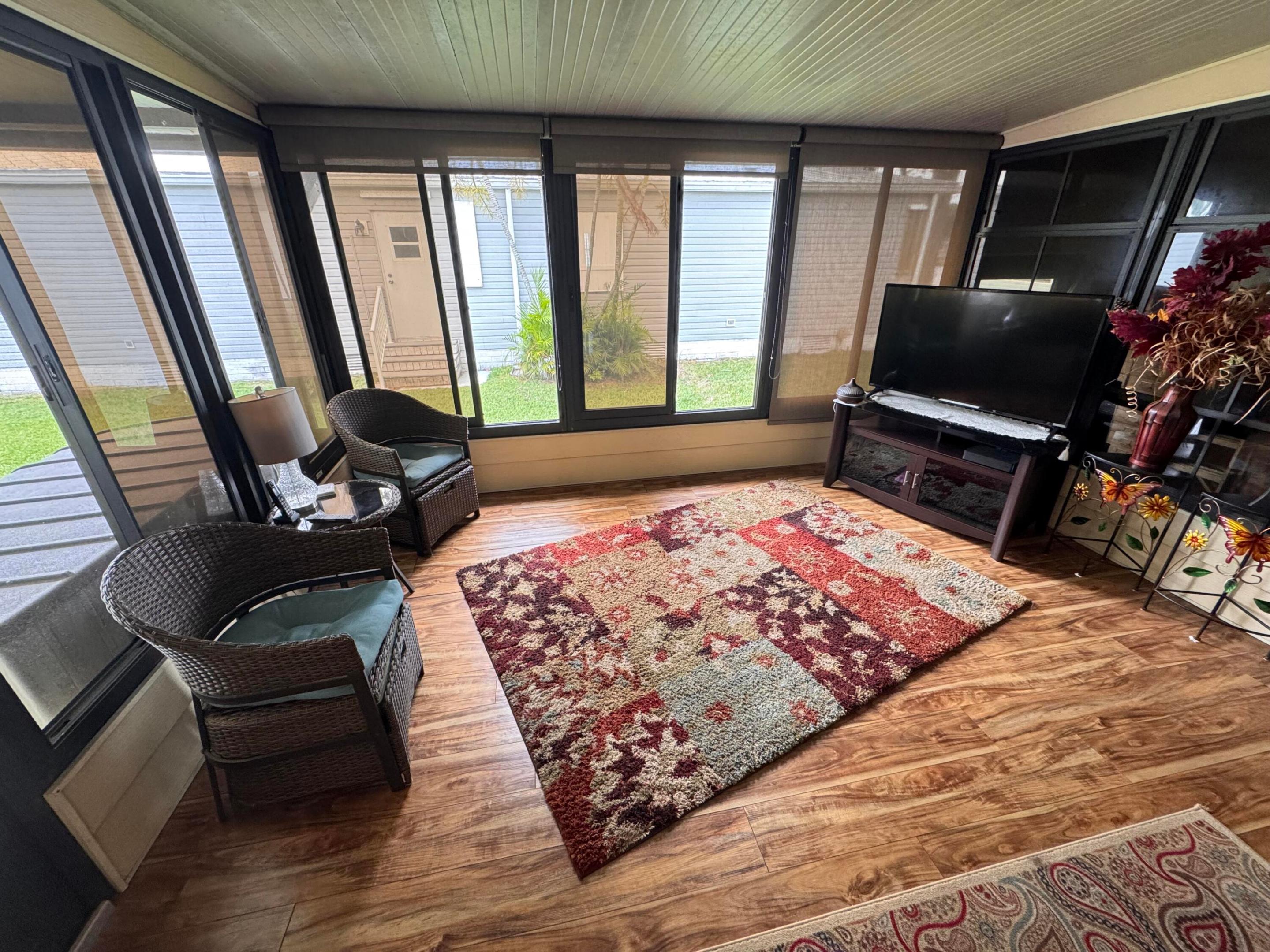 Tropical Isles - Residential