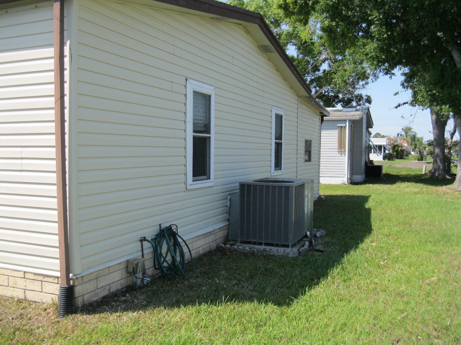 Tropical Isles - Residential