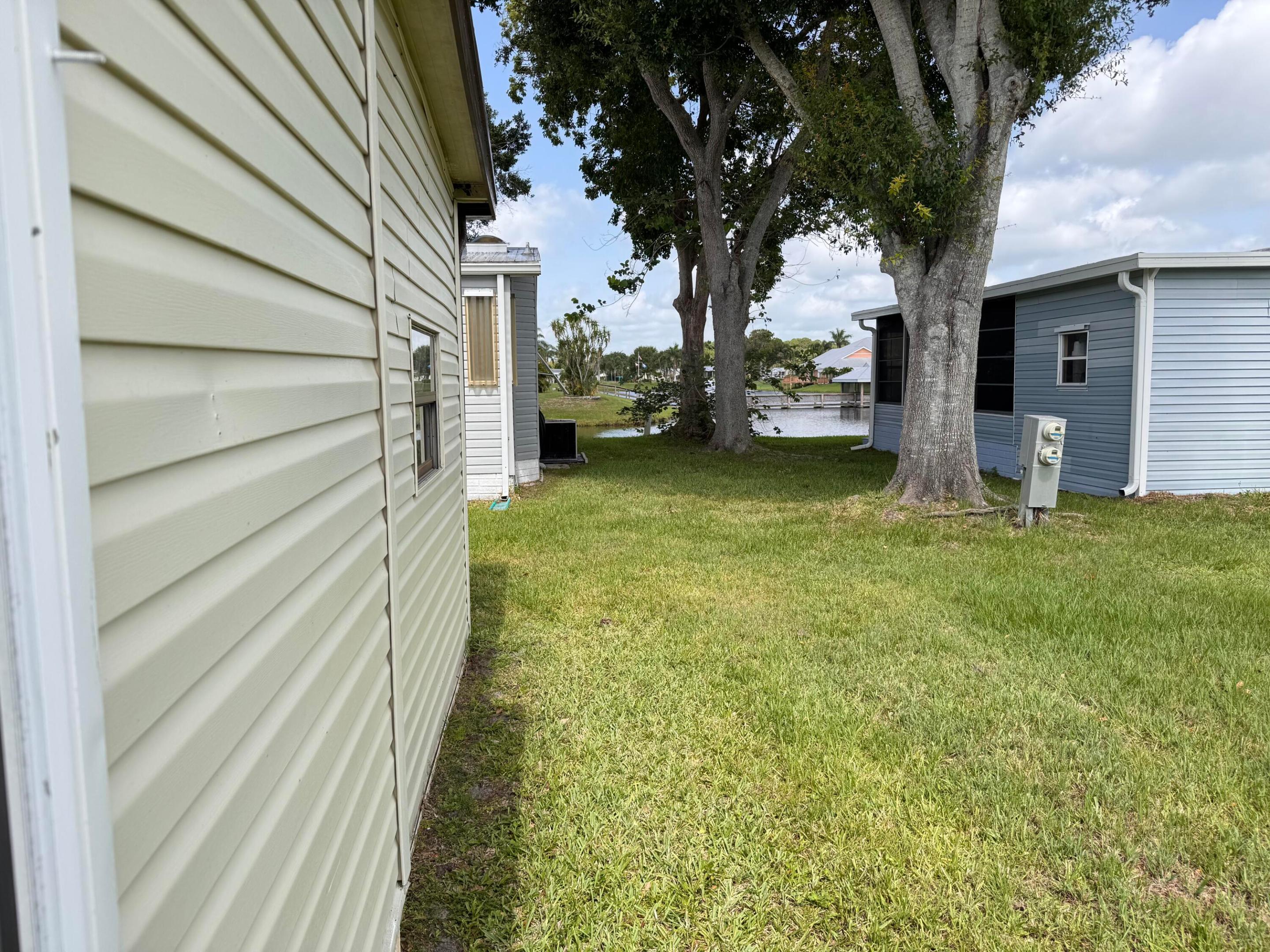 Tropical Isles - Residential