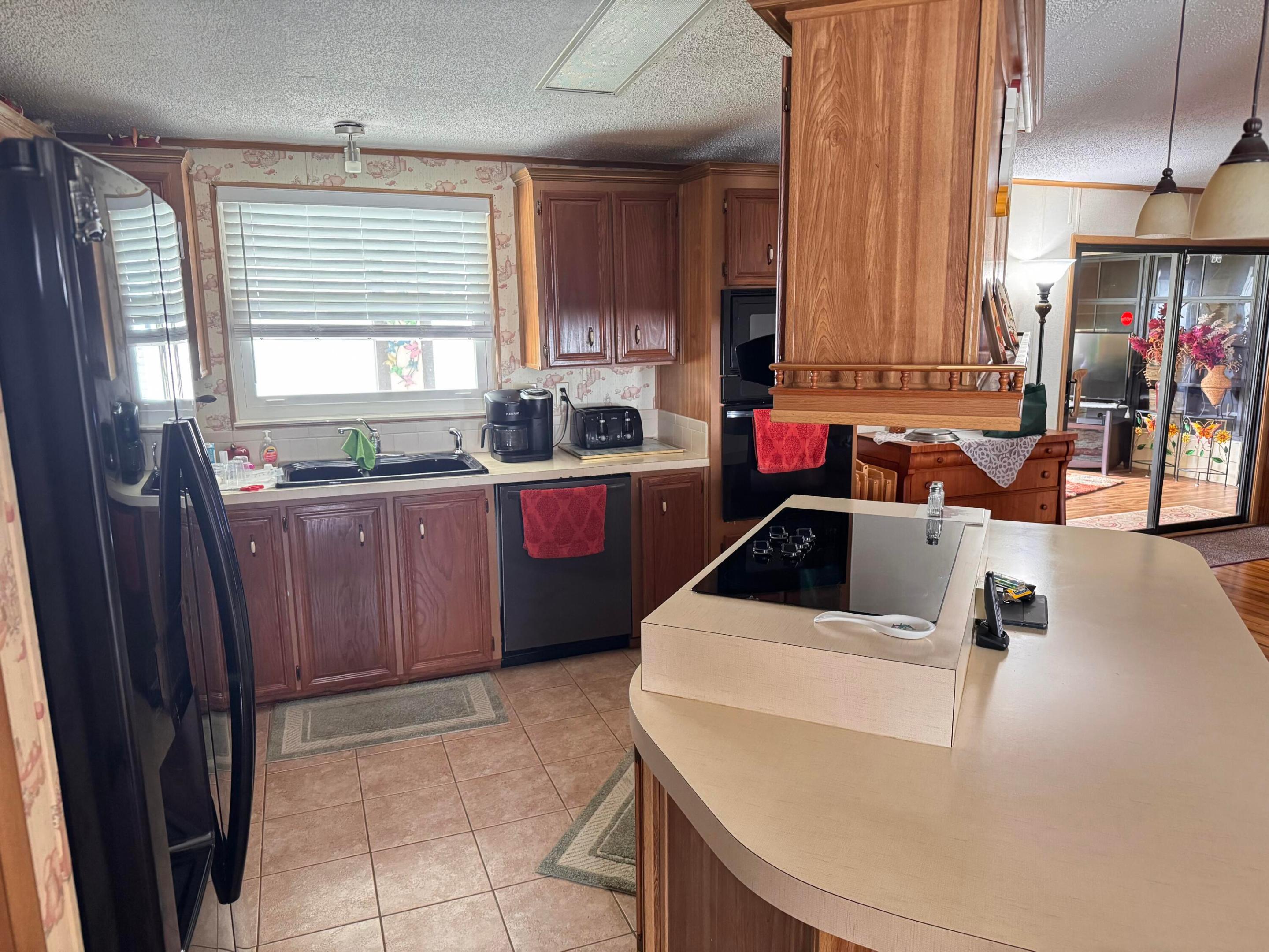 Tropical Isles - Residential