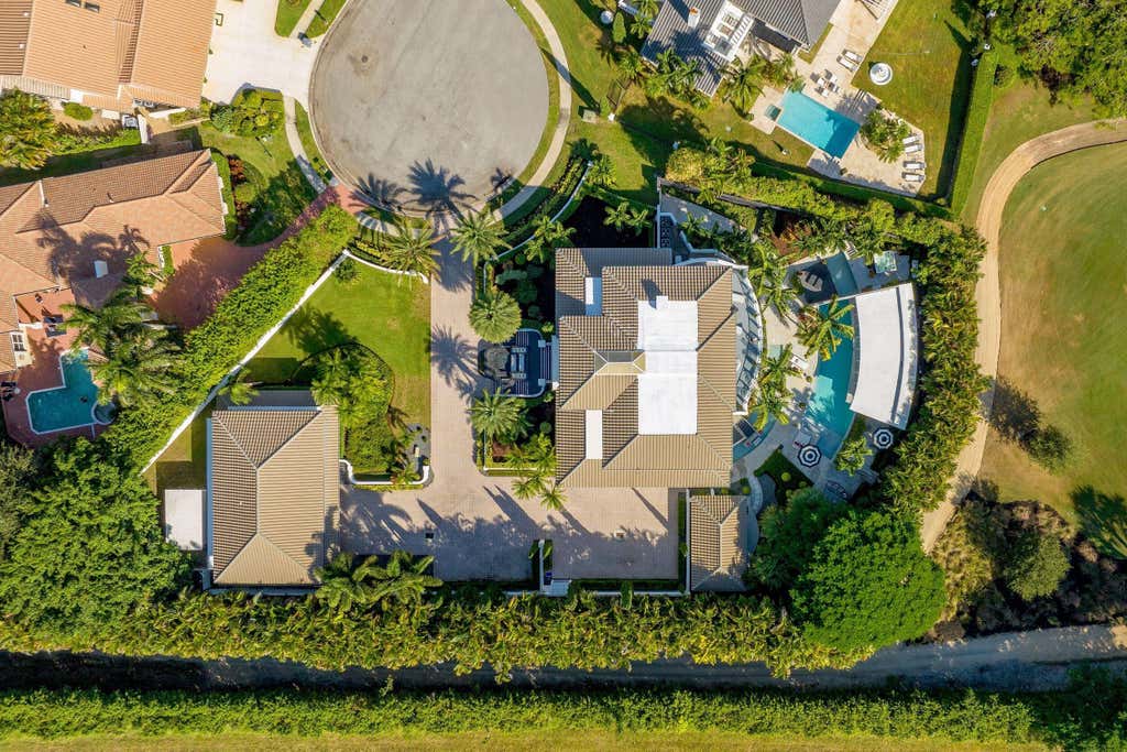 Photo of 21476 Burnside Court, Boca Raton, FL 33433 (MLS # R10934634)