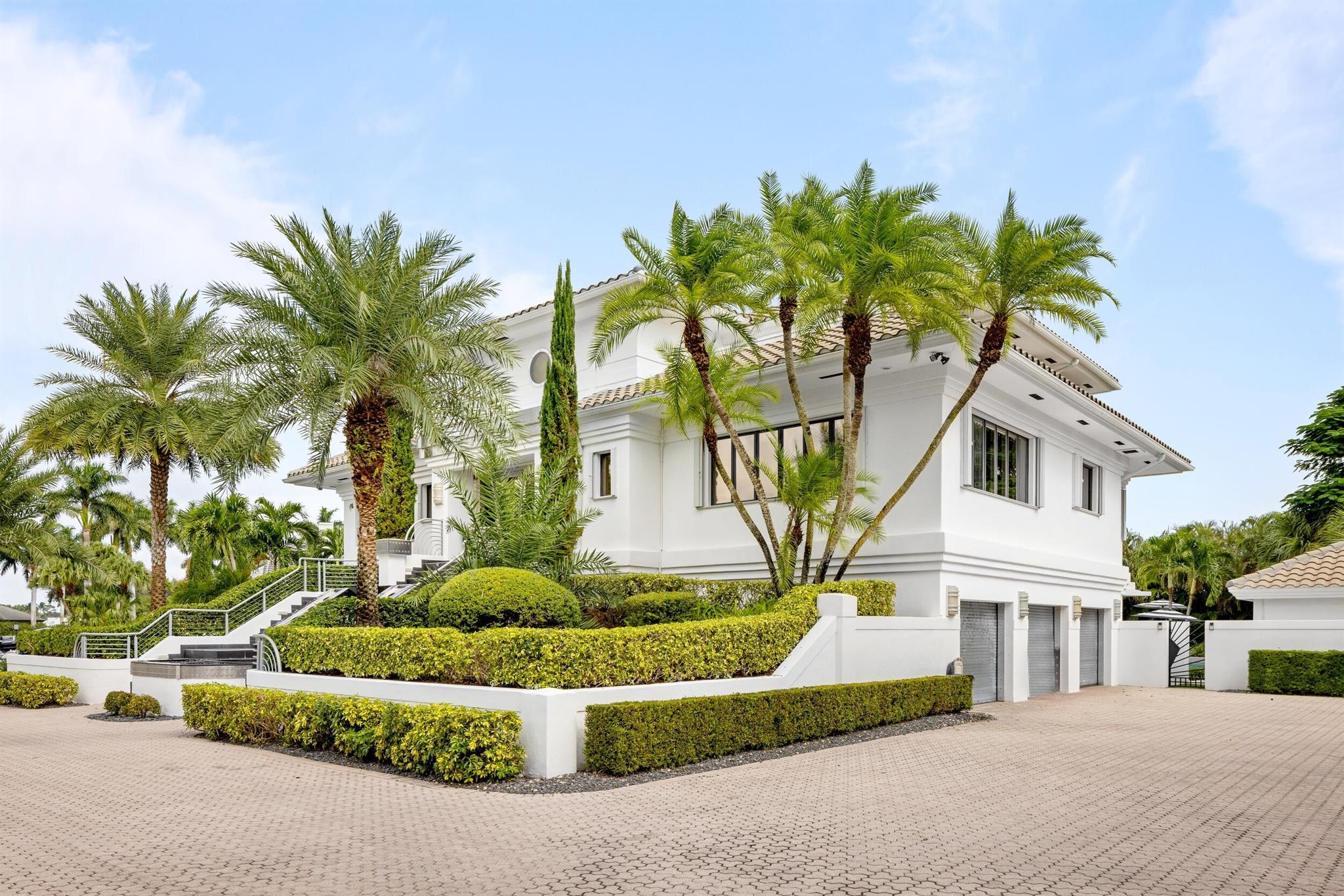 BOCA GROVE - Residential