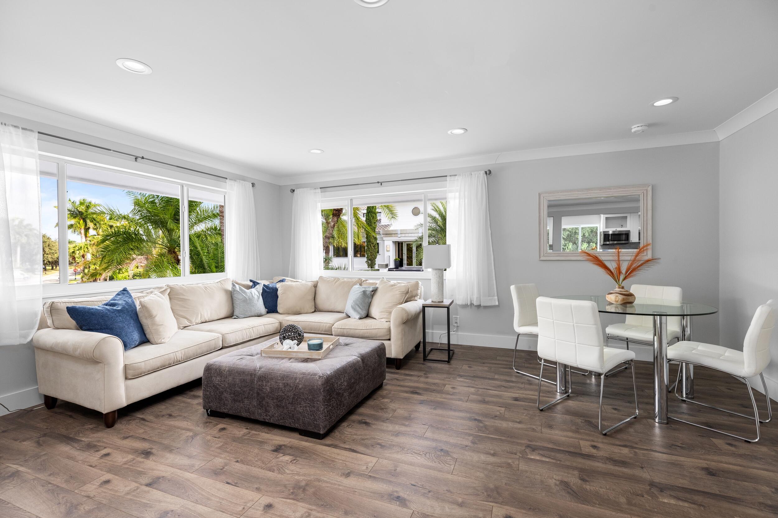 BOCA GROVE - Residential