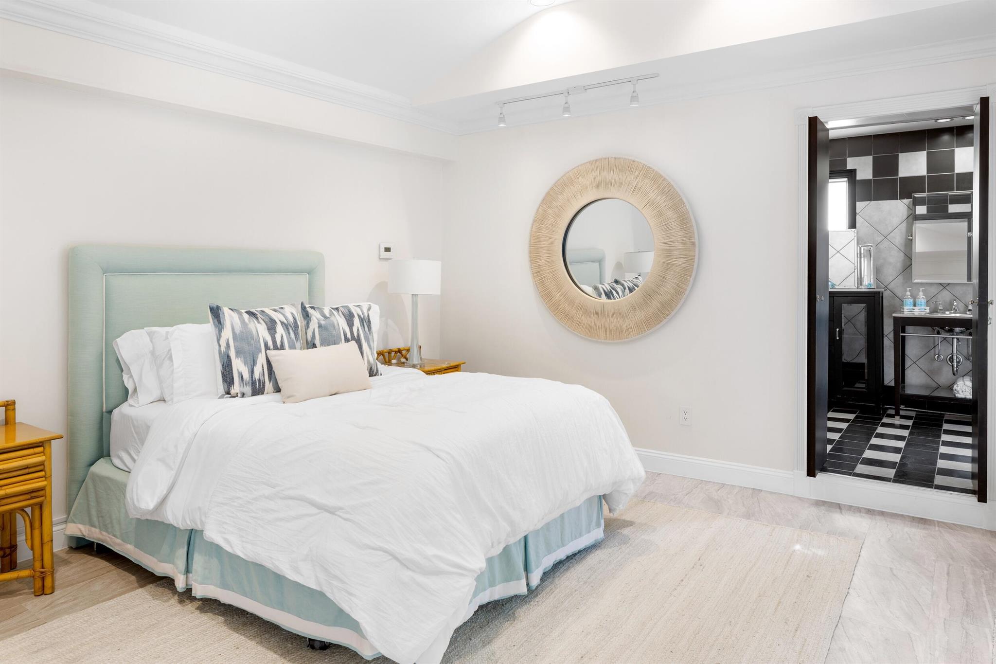 BOCA GROVE - Residential