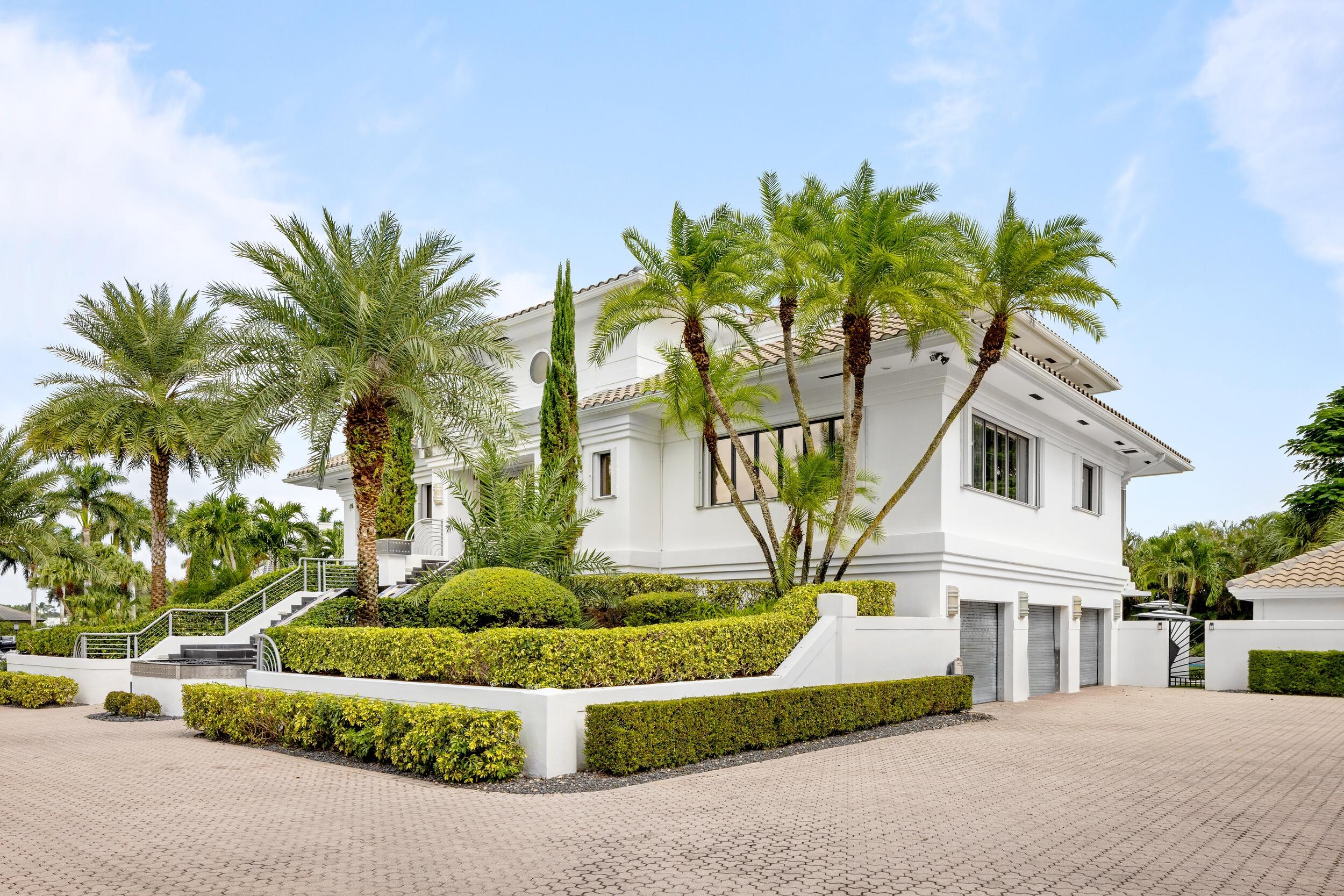 BOCA GROVE - Residential