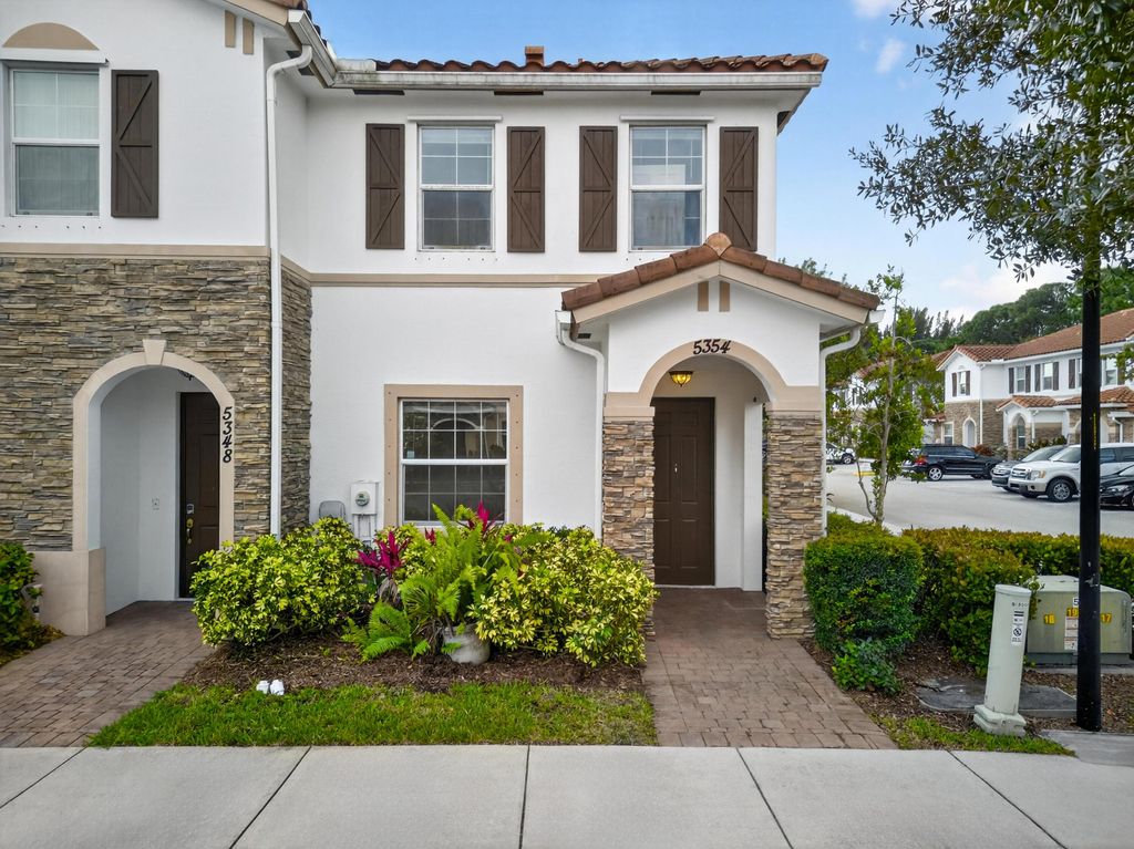 Photo of 5354 Ellery Terrace, West Palm Beach, FL 33417 (MLS # R11156947)