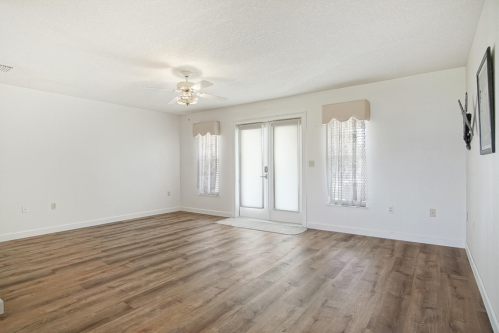 LEGACY COURT - Residential