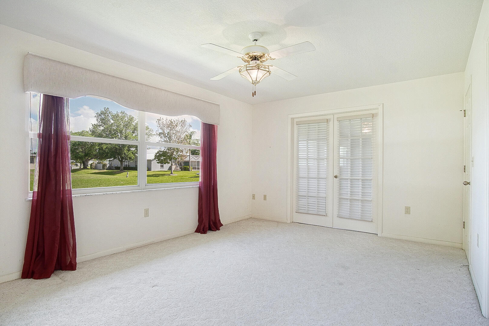 LEGACY COURT - Residential