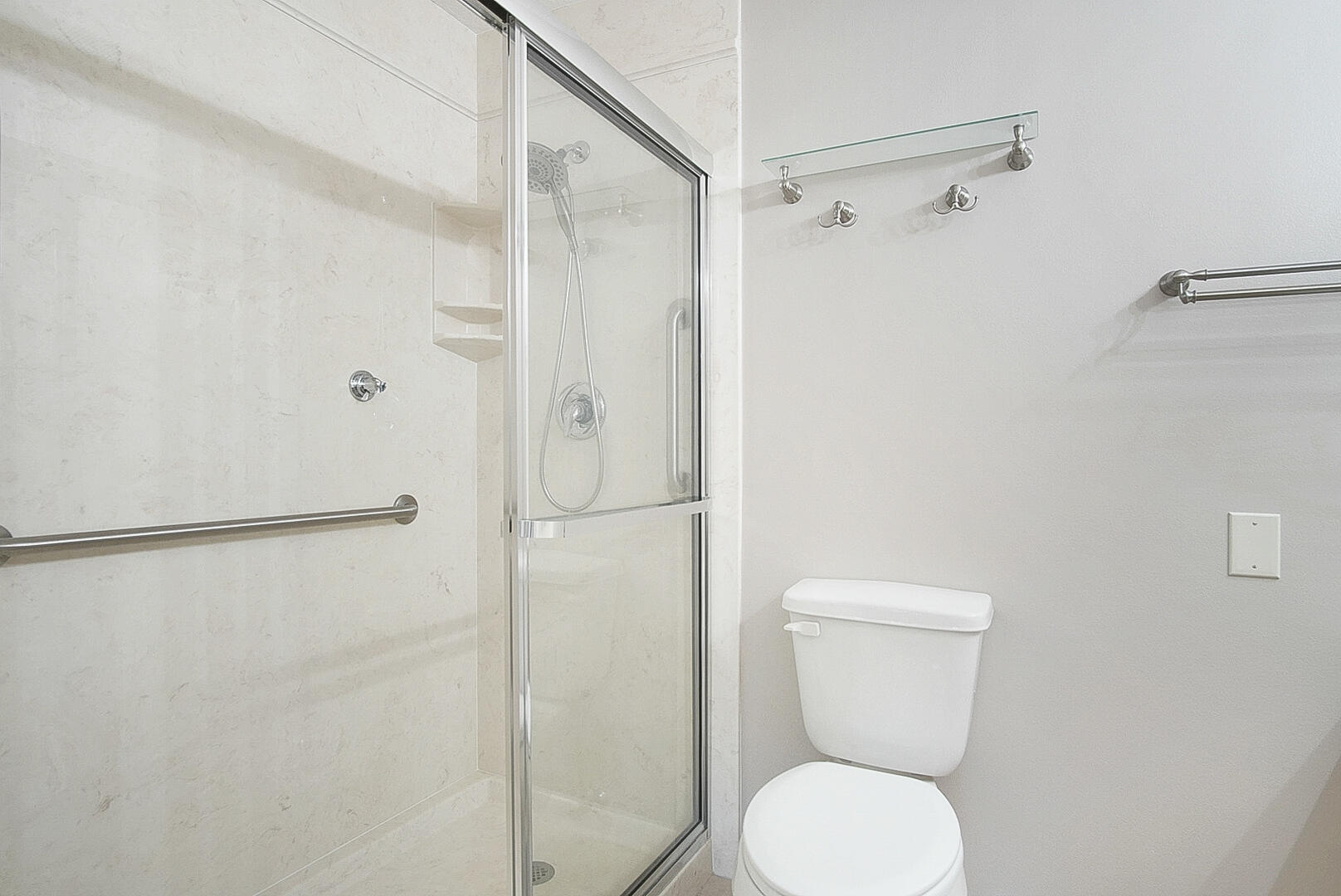 LEGACY COURT - Residential