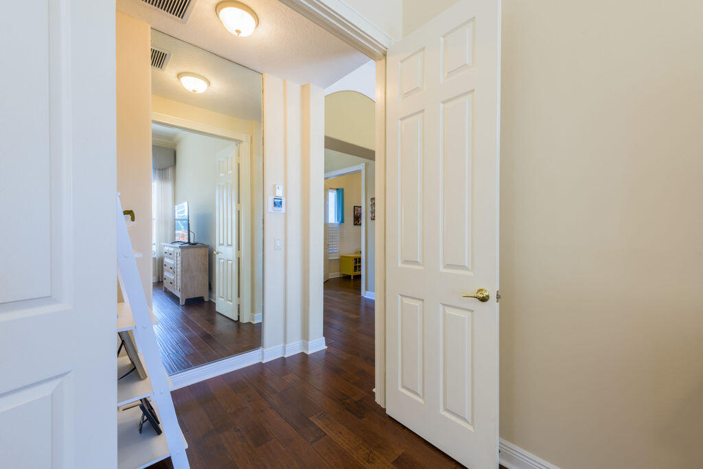 DELRAY OAKS WEST CONDO - Residential