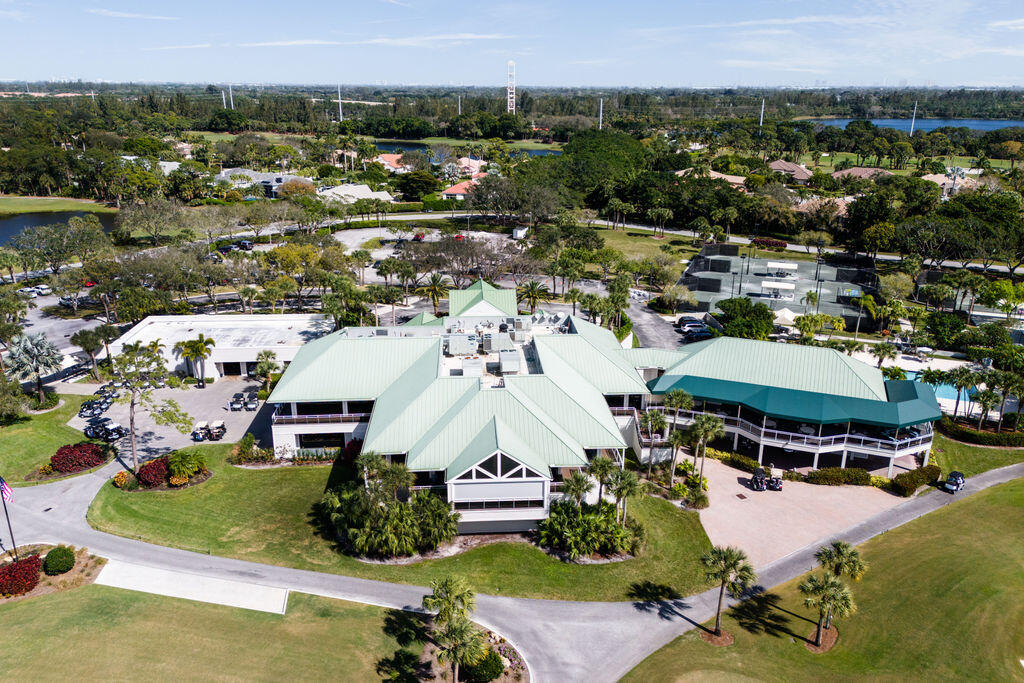 DELRAY OAKS WEST CONDO - Residential