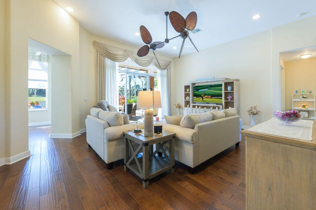 DELRAY OAKS WEST CONDO - Residential