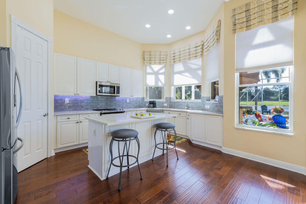 DELRAY OAKS WEST CONDO - Residential