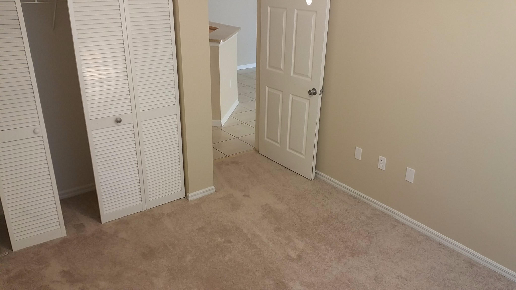 EMERALD ISLE AT LAGUNA LAKES CONDO - Residential