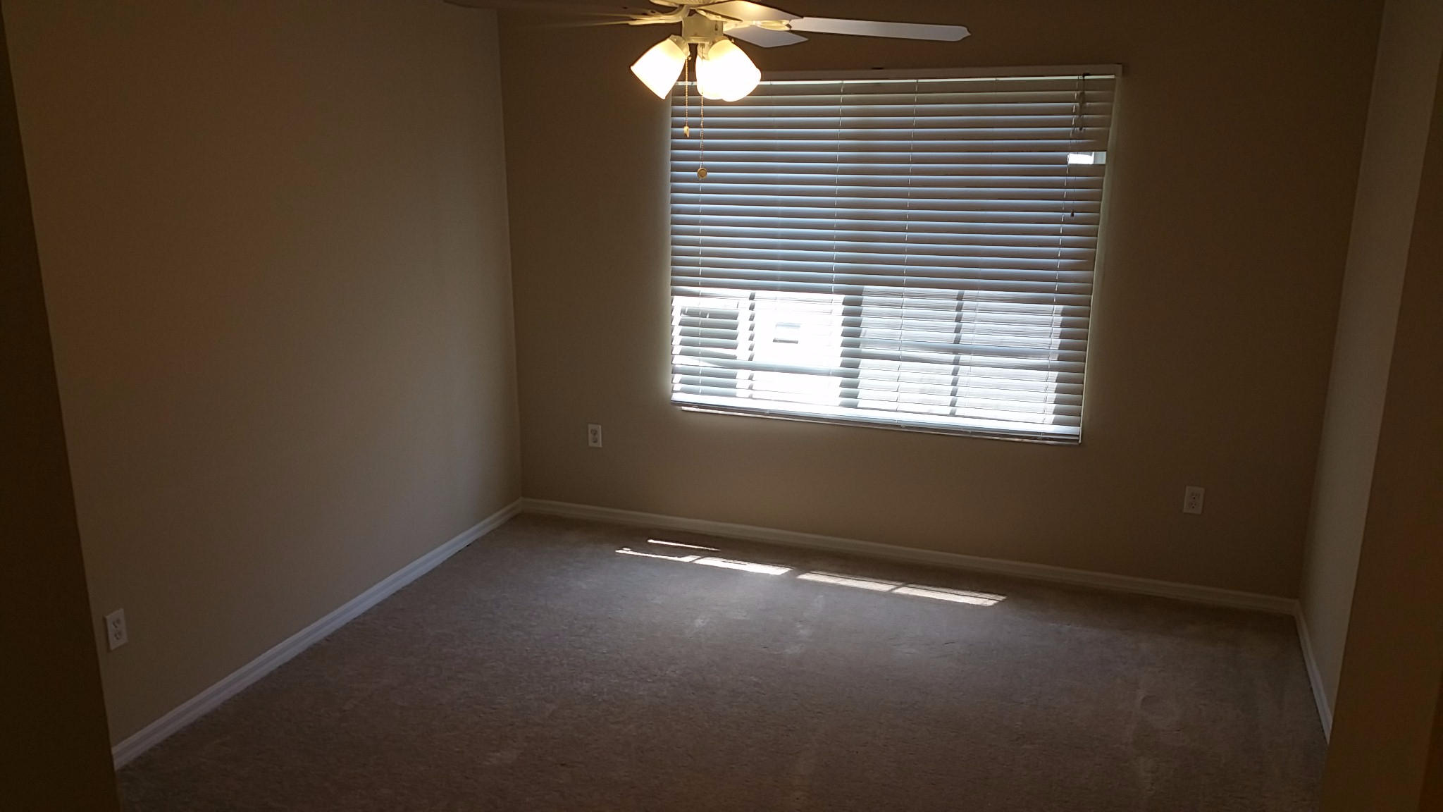 EMERALD ISLE AT LAGUNA LAKES CONDO - Residential