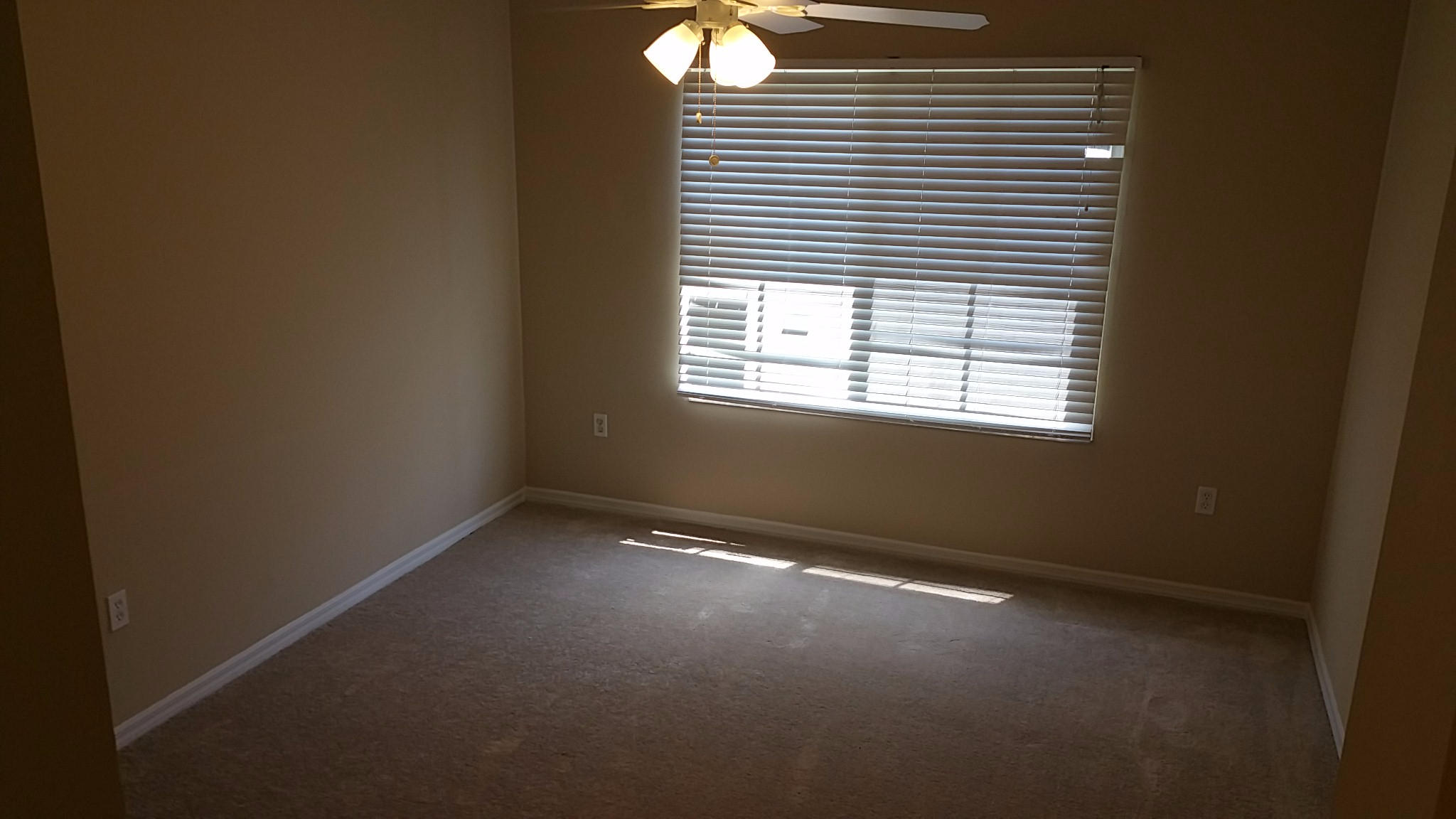 EMERALD ISLE AT LAGUNA LAKES CONDO - Residential