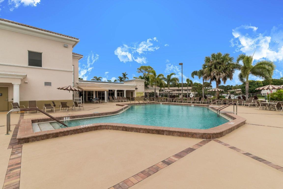 GOLFS EDGE CONDOS A THRU G - Residential Lease