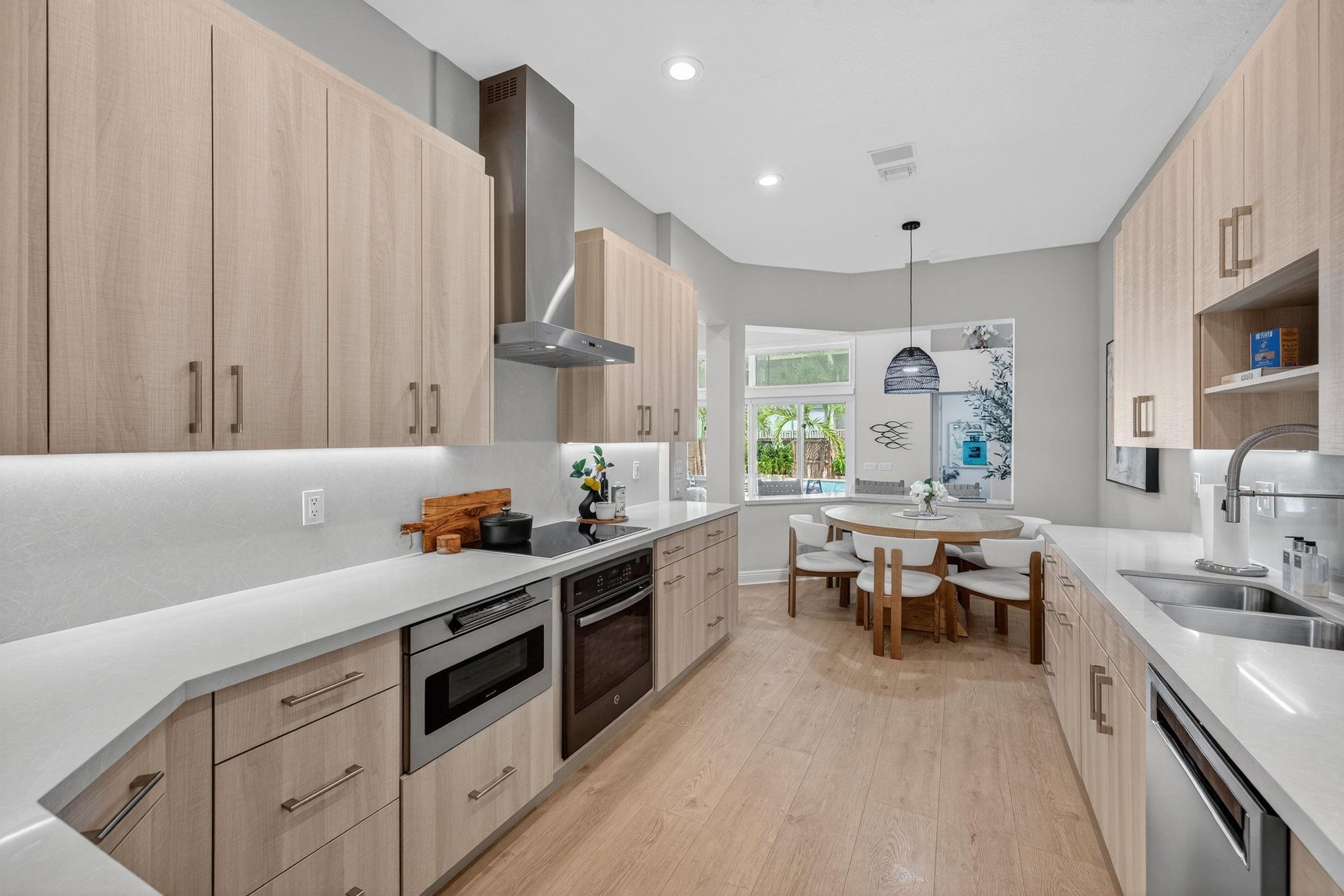 SILVER SHORES SEC OF LBTS - Residential