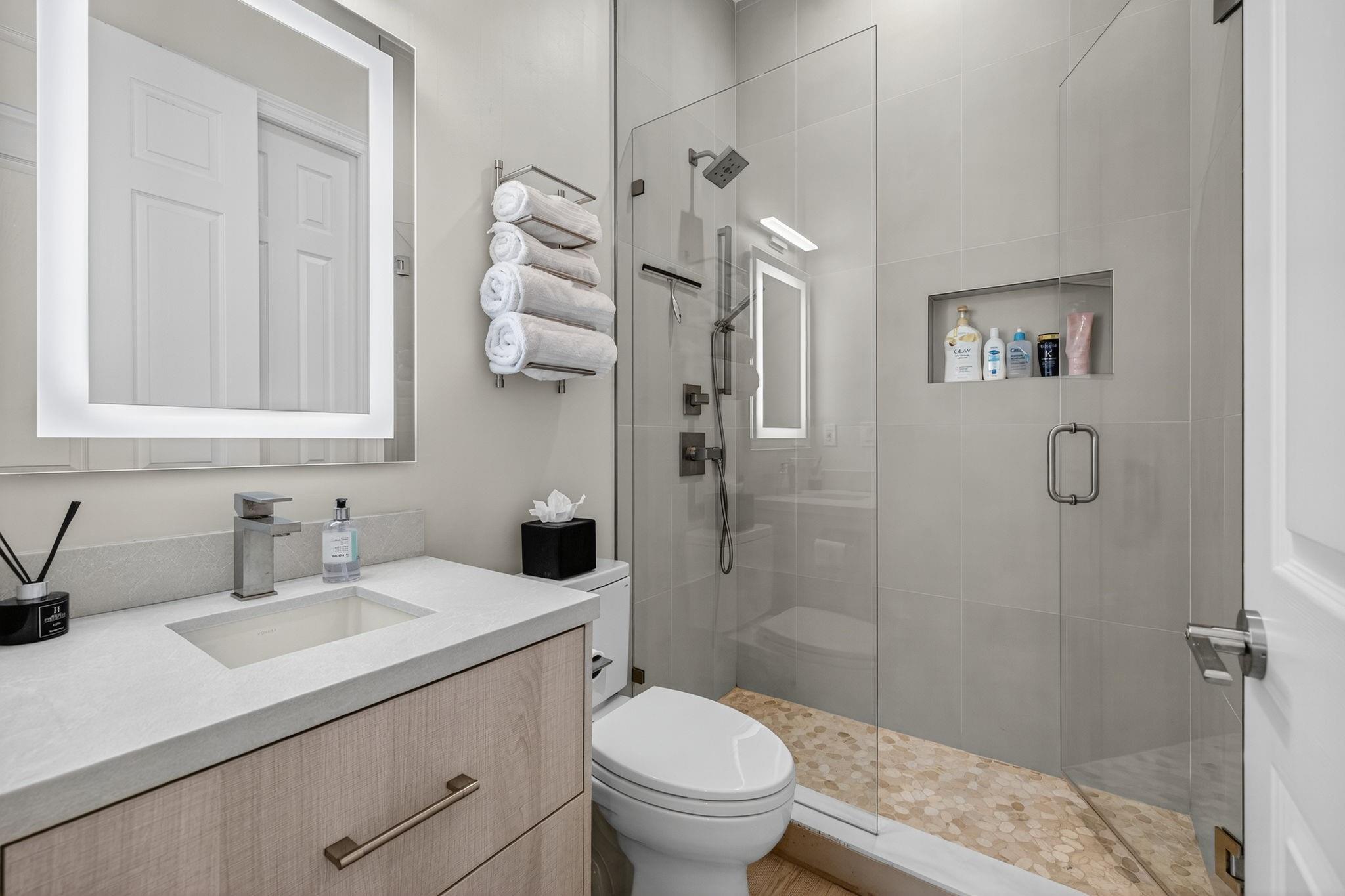 SILVER SHORES SEC OF LBTS - Residential