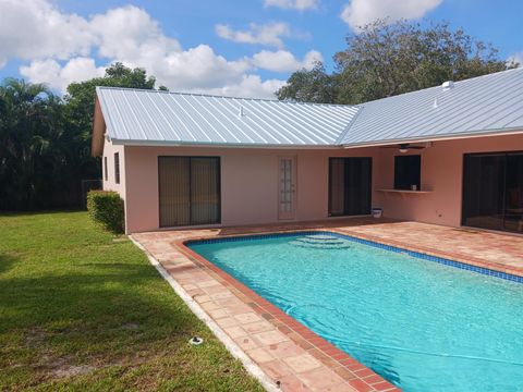 A home in Plantation